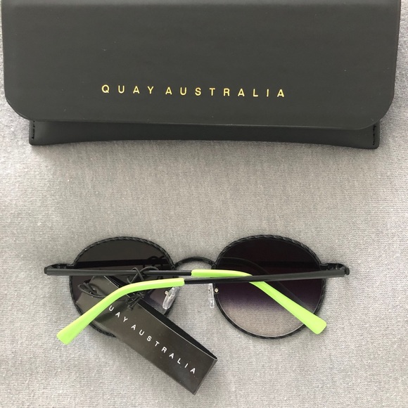 Brand new Quay Australia sunglasses with case - Picture 4 of 11
